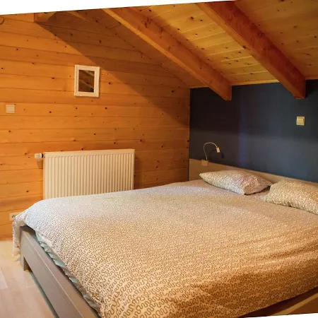 木屋 Beautiful Chalet With Sauna Near Forest In 杜柏