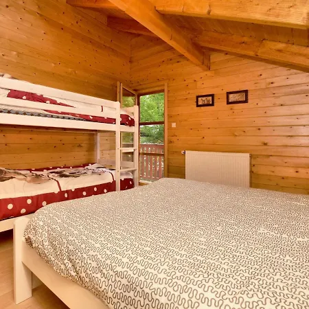 Beautiful Chalet With Sauna Near Forest In * 杜柏