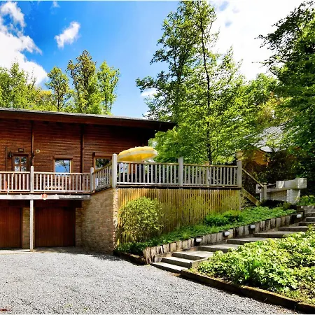木屋 Beautiful Chalet With Sauna Near Forest In 杜柏
